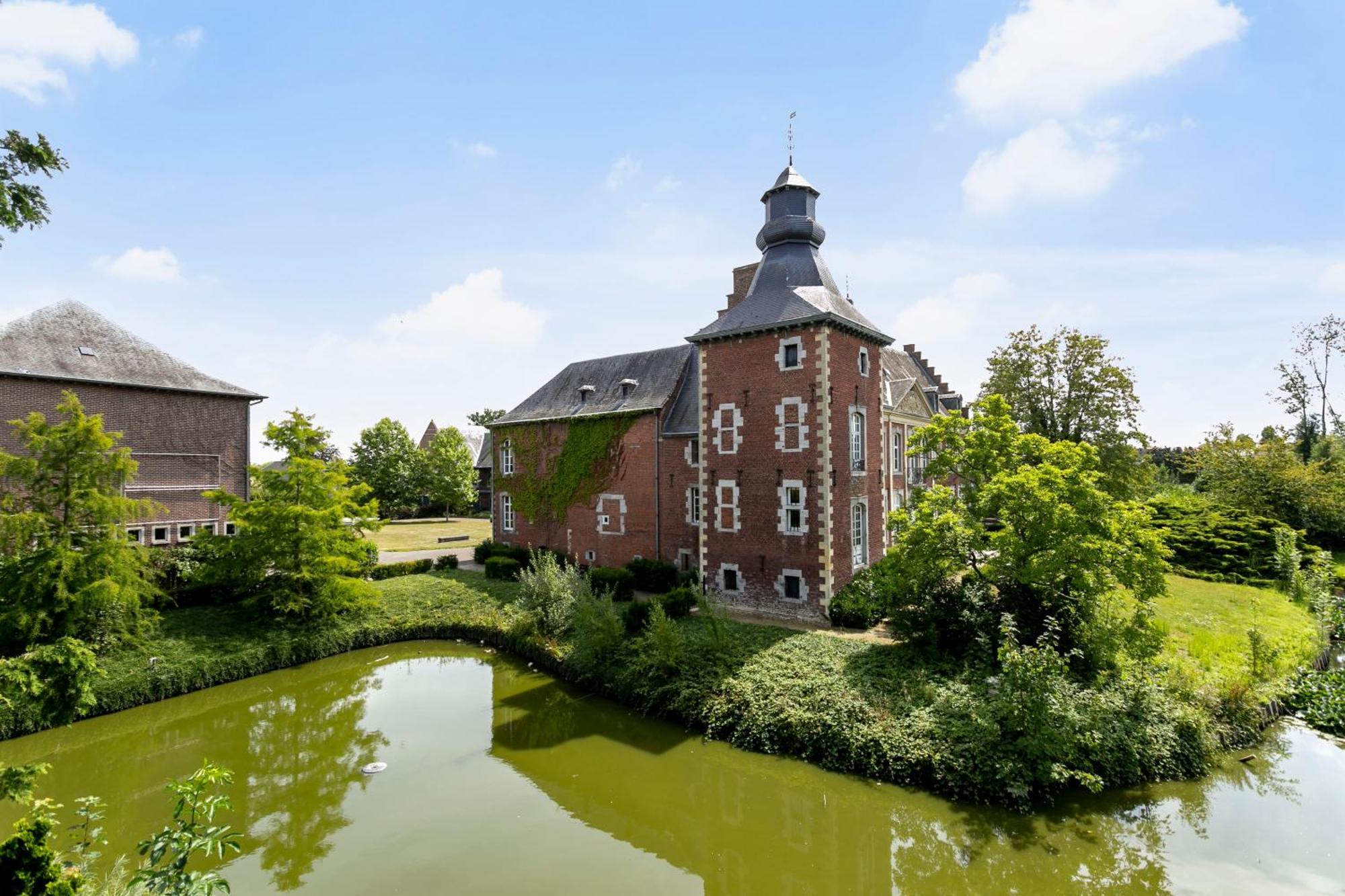 Chateau De Looz Екстер'єр фото