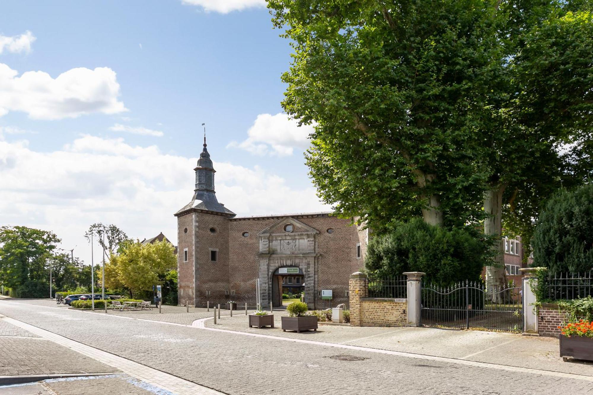 Chateau De Looz Екстер'єр фото